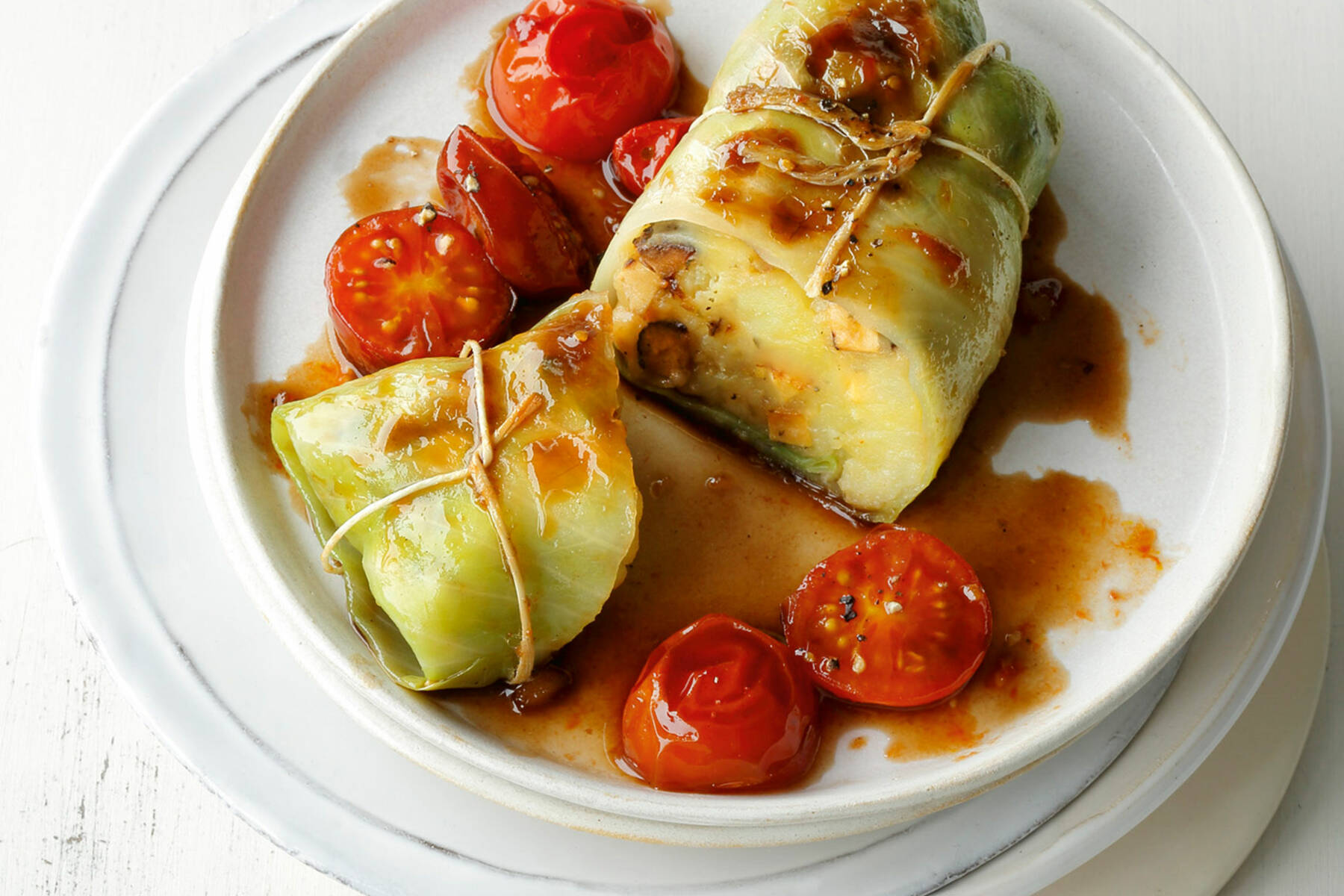 Vegetarische Kohlrouladen Rezept | Küchengötter Vegetarische Kohlrouladen Rezept | Küchengötter