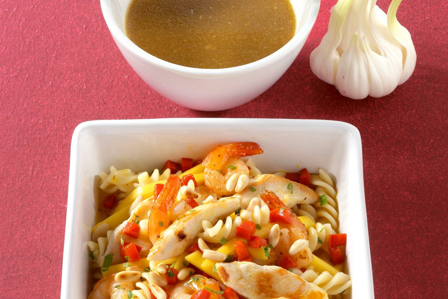 Nudelsalat mit Mangodressing Rezept | Küchengötter Nudelsalat mit Mangodressing Rezept | Küchengötter