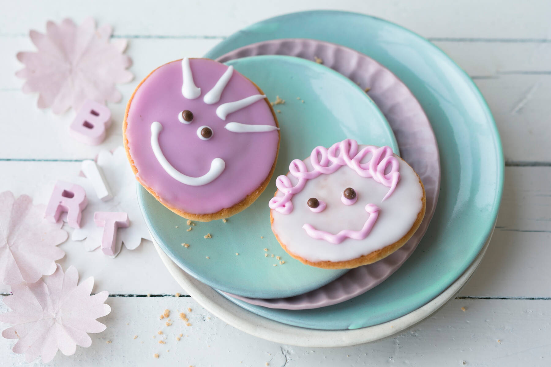 Amerikaner-Gesichter für Kinder Rezept | Küchengötter Amerikaner-Gesichter für Kinder Rezept | Küchengötter