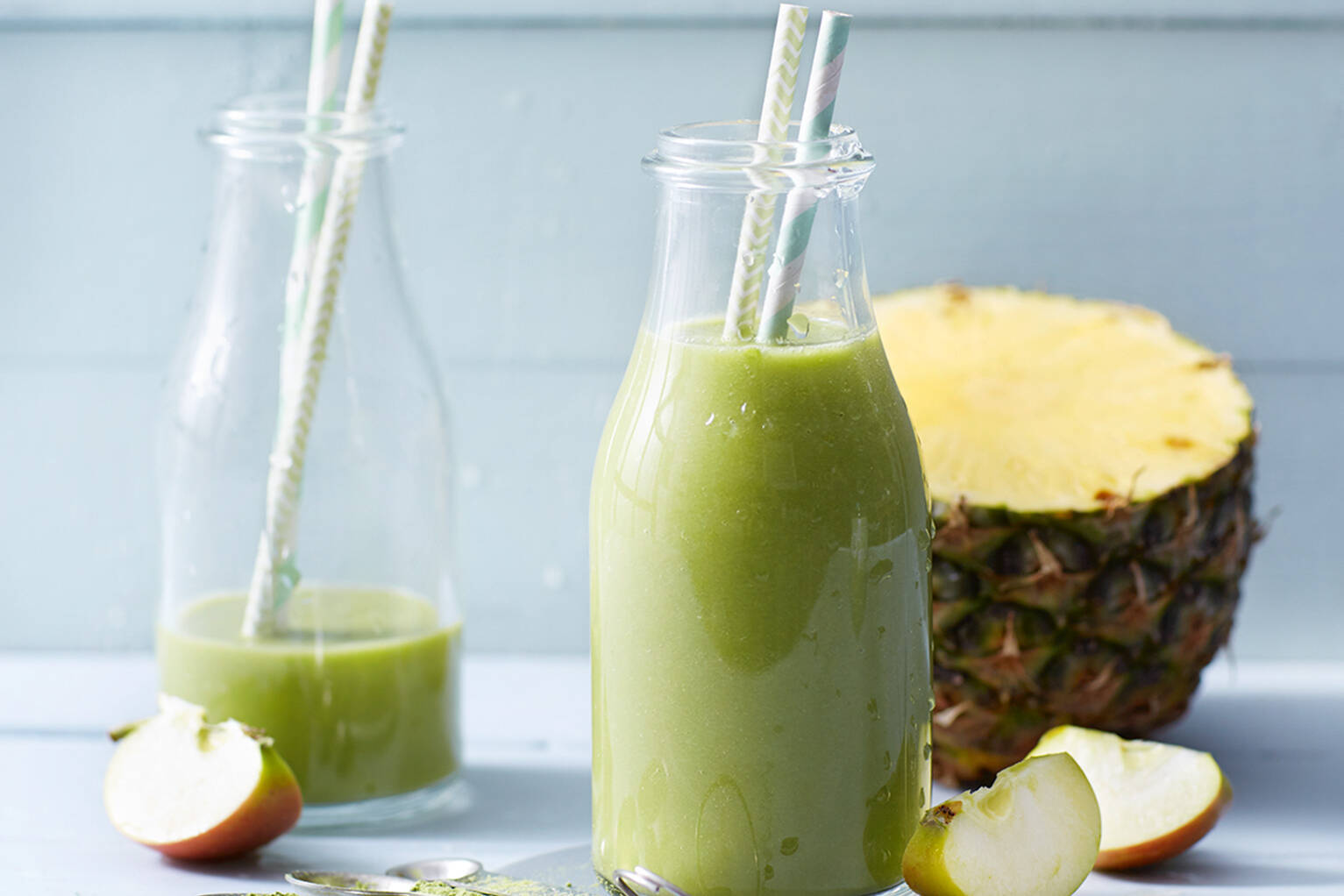 Detox Weizengras-Ananas-Smoothie Rezept | Küchengötter Detox Weizengras-Ananas-Smoothie Rezept | Küchengötter