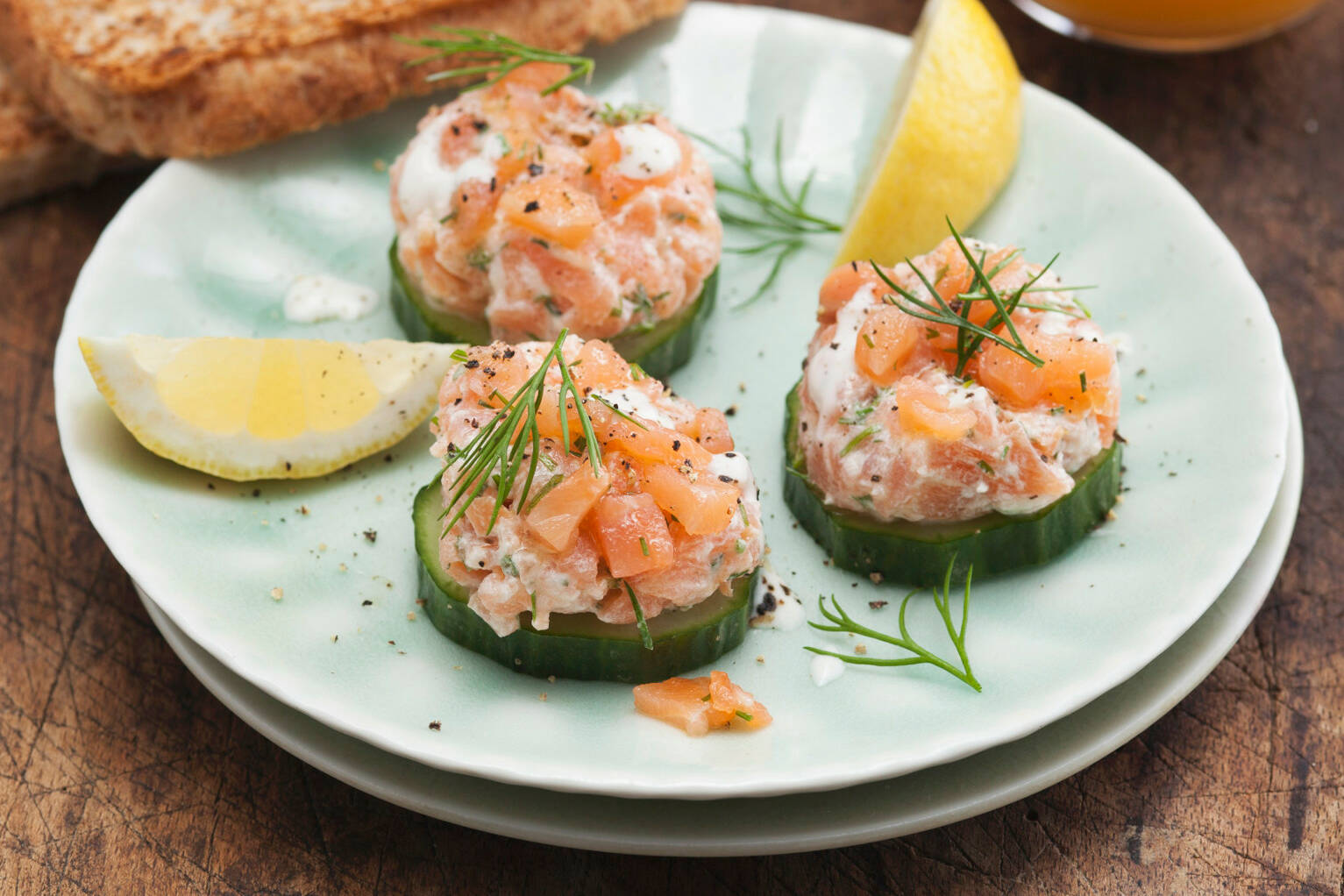 Lachstatar - Rezepte für den feinen Vorspeisen-Klassiker | Küchengötter