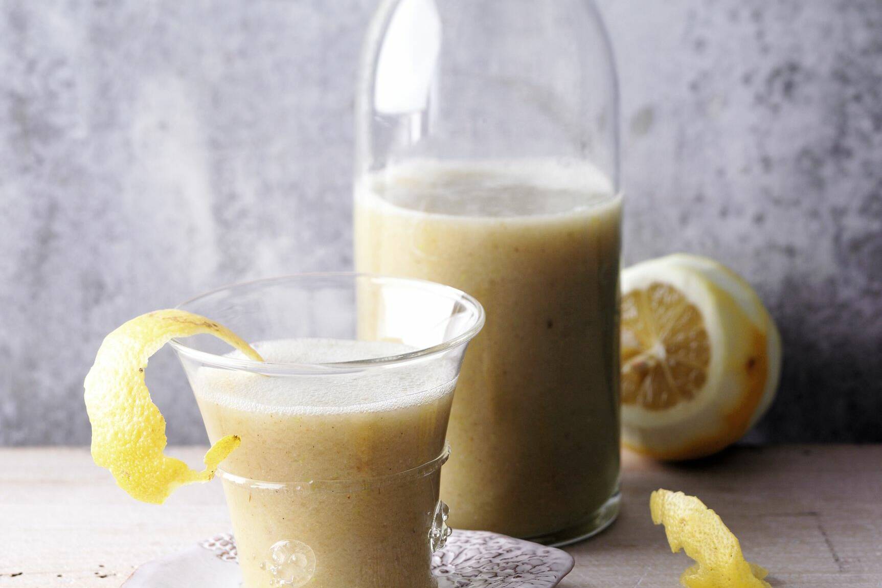 Superfood Smoothie mit Apfel und Kardamom Rezept | Küchengötter Superfood Smoothie mit Apfel und Kardamom Rezept | Küchengötter