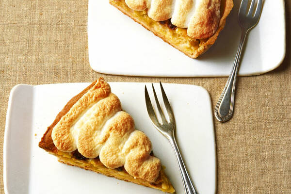 Rhabarbertarte mit Baiserhaube Rezept | Küchengötter Rhabarbertarte mit Baiserhaube Rezept | Küchengötter