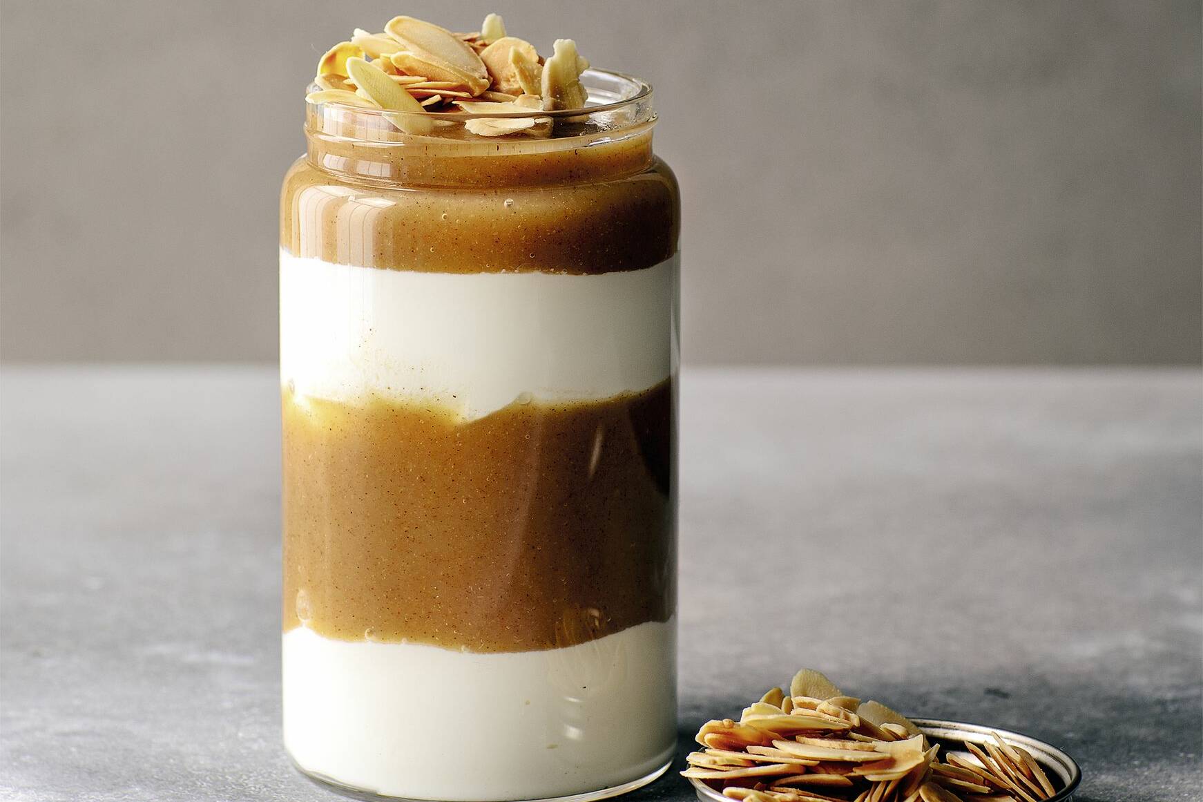 Joghurt-Apfel-Trifle Rezept | Küchengötter Joghurt-Apfel-Trifle Rezept | Küchengötter