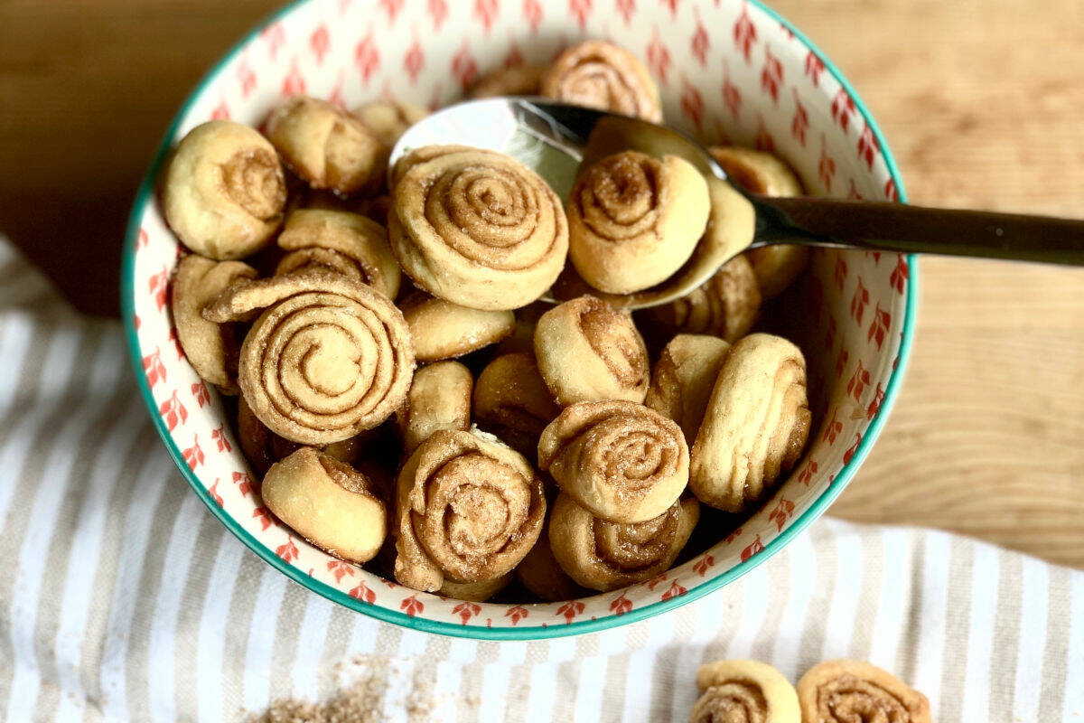 View Cinnamon Buns Cereal Gif