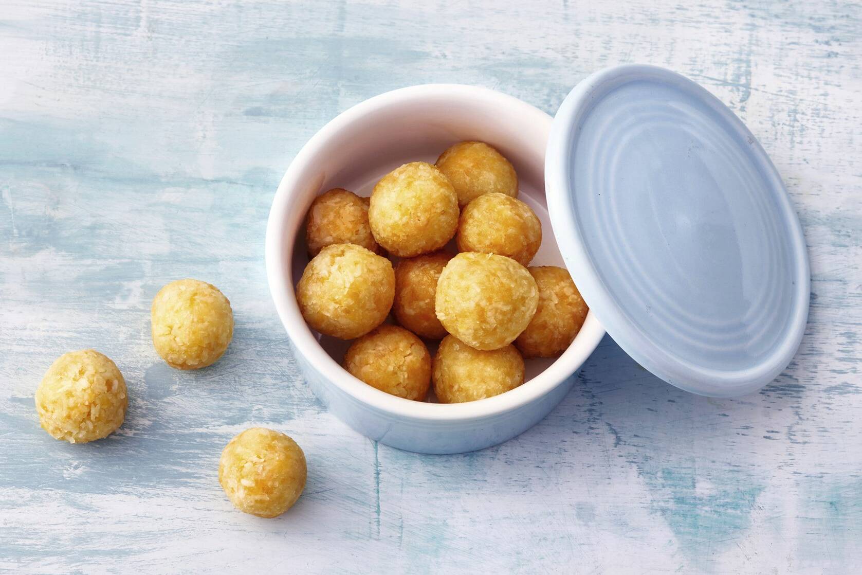 Aprikosen-Kokos-Kugeln Rezept | Küchengötter Aprikosen-Kokos-Kugeln Rezept | Küchengötter