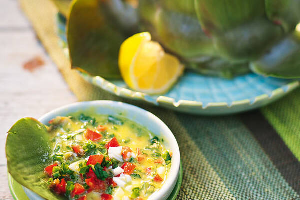 Artischocken mit Kräuter-Ei-Vinaigrette Rezept | Küchengötter Artischocken mit Kräuter-Ei-Vinaigrette Rezept | Küchengötter