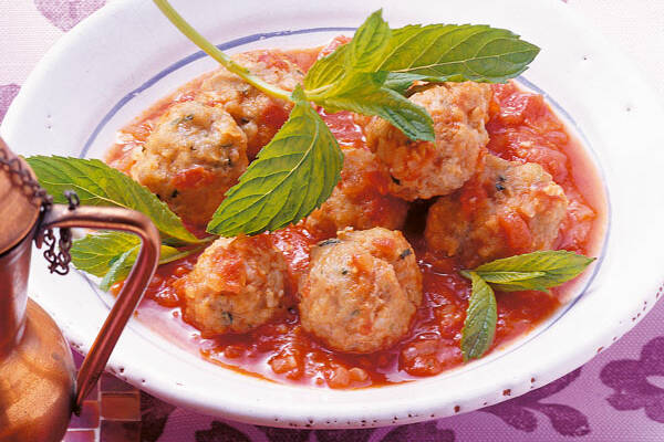 Hackfleischbällchen in Tomatensauce Rezept | Küchengötter Hackfleischbällchen in Tomatensauce Rezept | Küchengötter