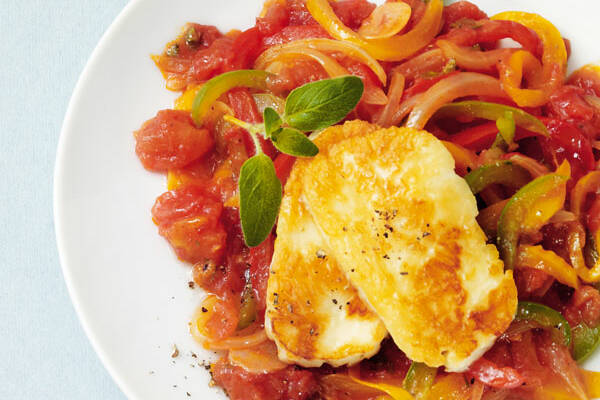 Peperonata mit Halloumi Rezept | Küchengötter Peperonata mit Halloumi Rezept | Küchengötter