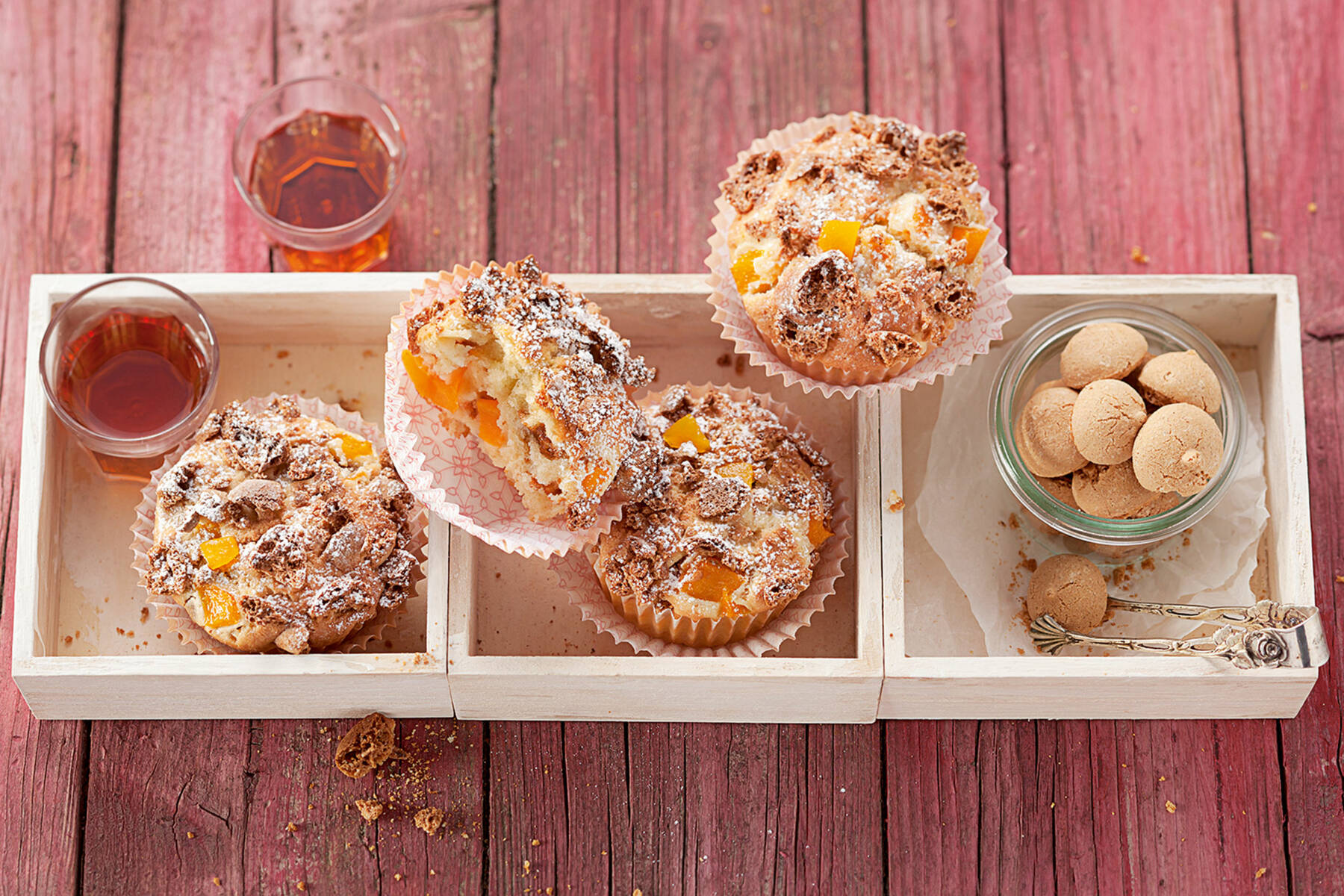 Pfirsich-Amaretto-Muffins Rezept | Küchengötter Pfirsich-Amaretto-Muffins Rezept | Küchengötter