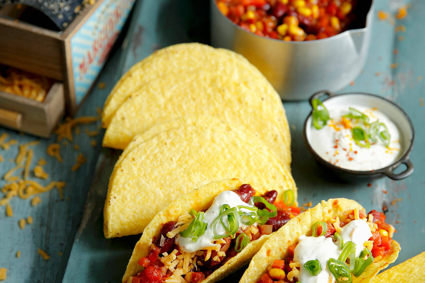 Tacos mit Chili und Orangencreme Rezept | Küchengötter Tacos mit Chili und Orangencreme Rezept | Küchengötter