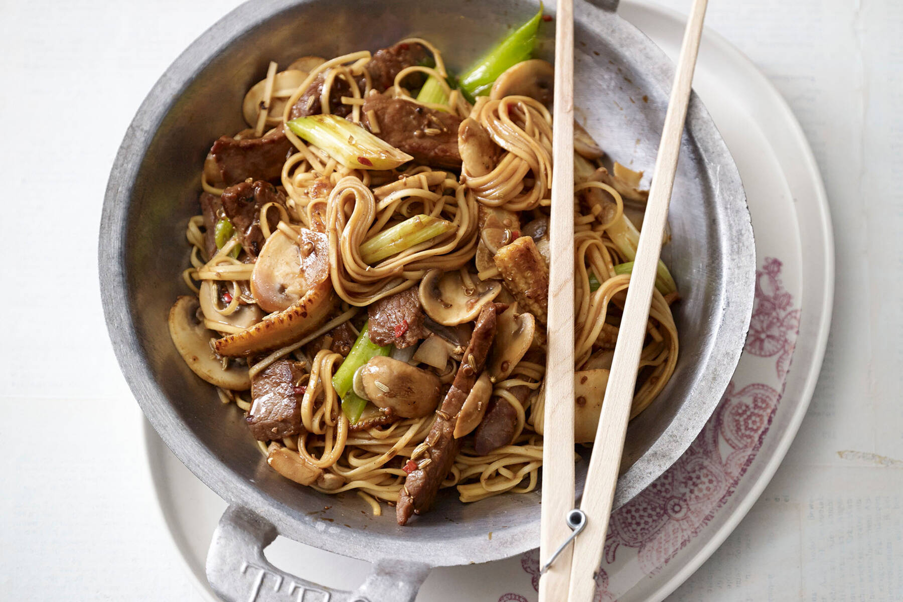 Nudeln mit Teriyaki-Rind Rezept | Küchengötter Nudeln mit Teriyaki-Rind Rezept | Küchengötter