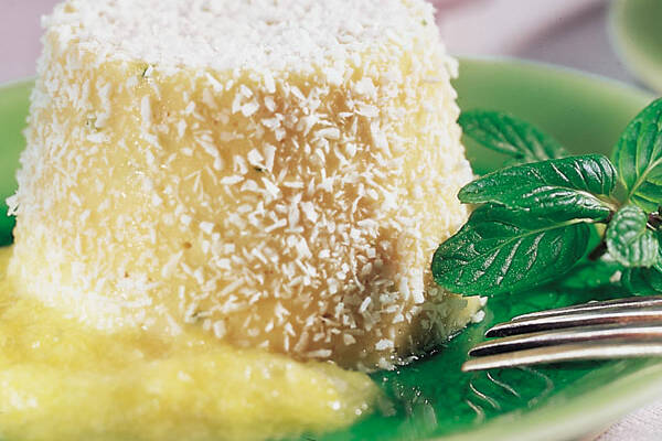 Kokosflan mit Ananassauce Rezept | Küchengötter Kokosflan mit Ananassauce Rezept | Küchengötter