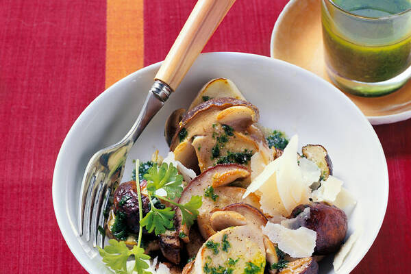 Gebratene Steinpilze mit Parmesan und Petersilienöl Rezept | Küchengötter Gebratene Steinpilze mit Parmesan und Petersilienöl Rezept | Küchengötter