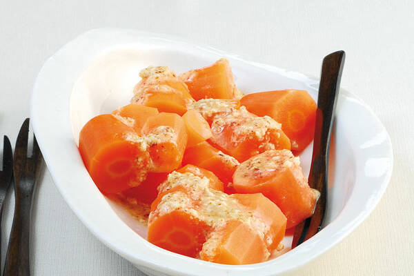 Möhren mit süßsaurem Dip Rezept | Küchengötter Möhren mit süßsaurem Dip Rezept | Küchengötter