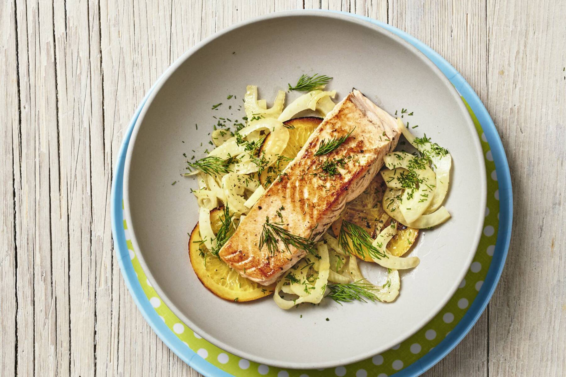 Lachsfilet mit Fenchel und Orange Rezept | Küchengötter Lachsfilet mit Fenchel und Orange Rezept | Küchengötter