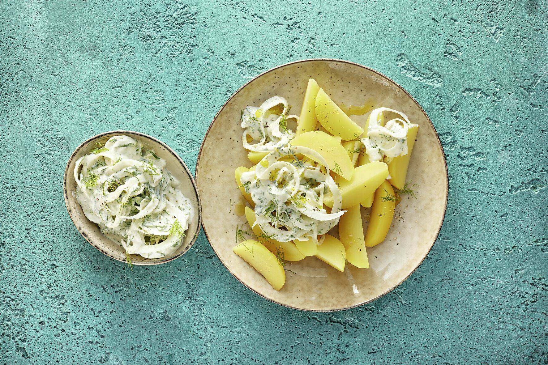 Kartoffeln mit Fenchel-Zaziki Rezept | Küchengötter Kartoffeln mit Fenchel-Zaziki Rezept | Küchengötter