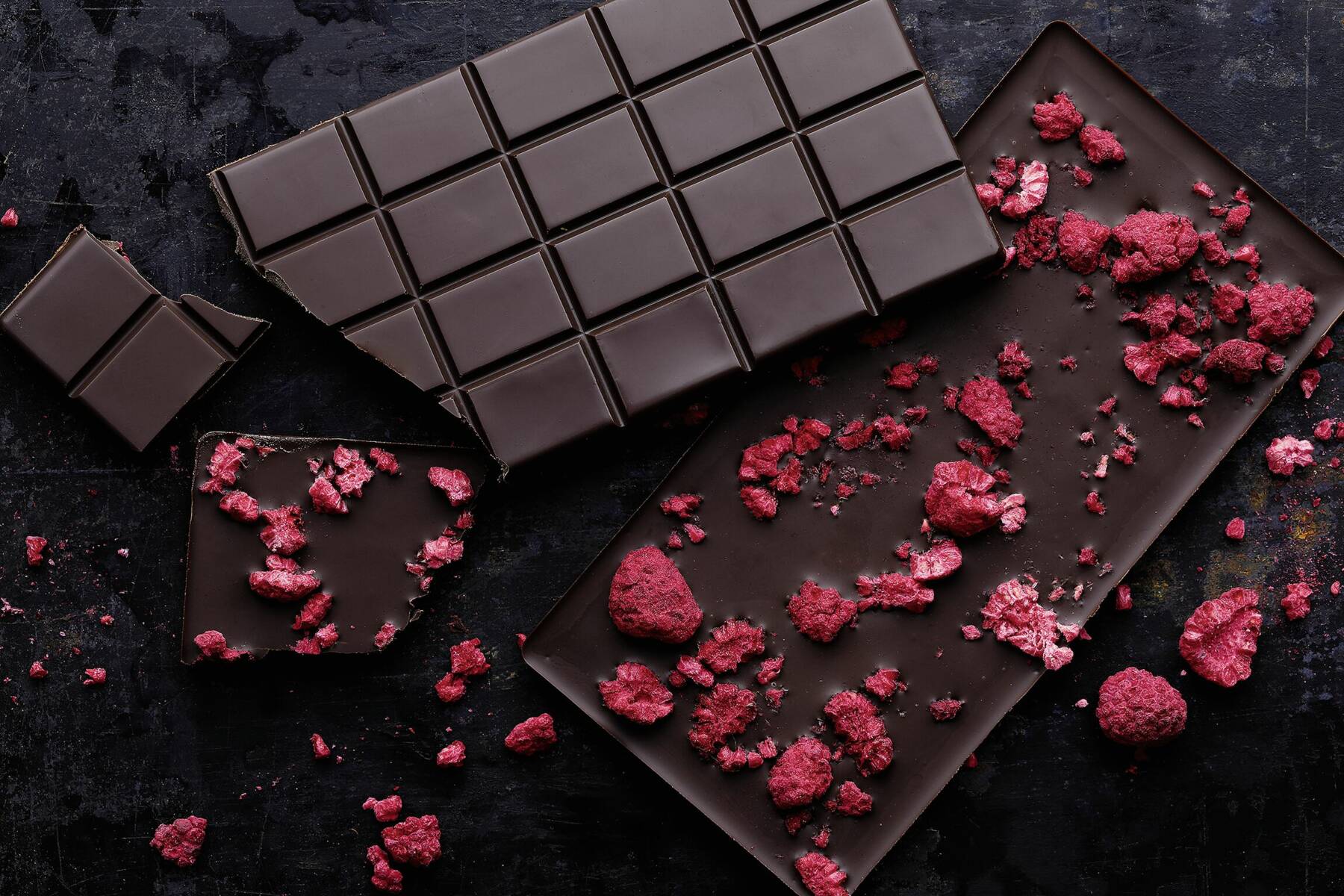 Zuckerfreie dunkle Schokolade mit Himbeeren Rezept | Küchengötter