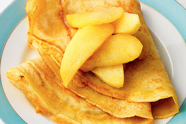 Crêpes mit Calvadosäpfeln Rezept | Küchengötter Crêpes mit Calvadosäpfeln Rezept | Küchengötter