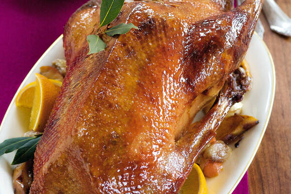 Gans mit Apfelfüllung Rezept | Küchengötter Gans mit Apfelfüllung Rezept | Küchengötter