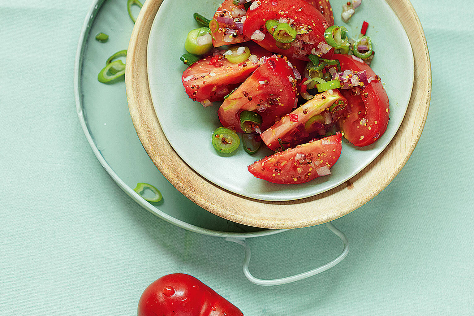 Tomatensalat mit Chilis Rezept | Küchengötter