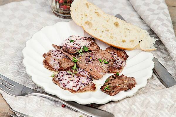 Pfefferfilet mit Thymianbutter Rezept | Küchengötter Pfefferfilet mit Thymianbutter Rezept | Küchengötter