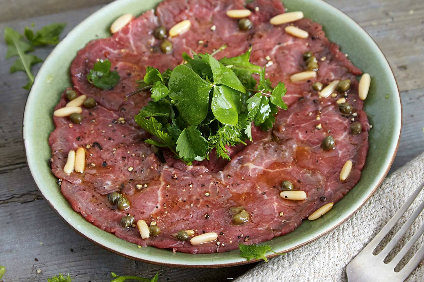 Klassisches Carpaccio mit Rinderfilet Rezept | Küchengötter