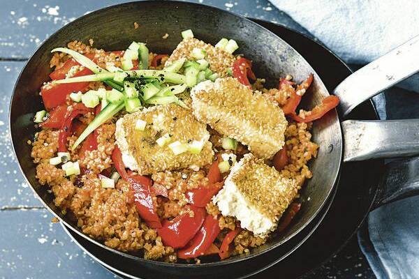 Bulgurpfanne mit Feta Rezept | Küchengötter Bulgurpfanne mit Feta Rezept | Küchengötter