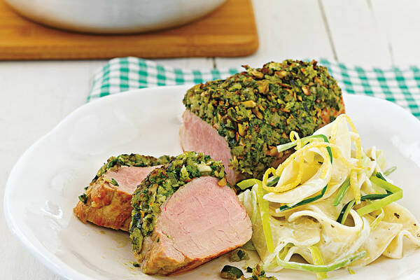 Schweinefilets mit Champignon-Bärlauch-Kruste Rezept | Küchengötter Schweinefilets mit Champignon-Bärlauch-Kruste Rezept | Küchengötter