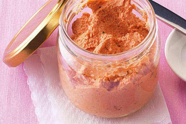 Tofu-Tomaten-Aufstrich Rezept | Küchengötter Tofu-Tomaten-Aufstrich Rezept | Küchengötter