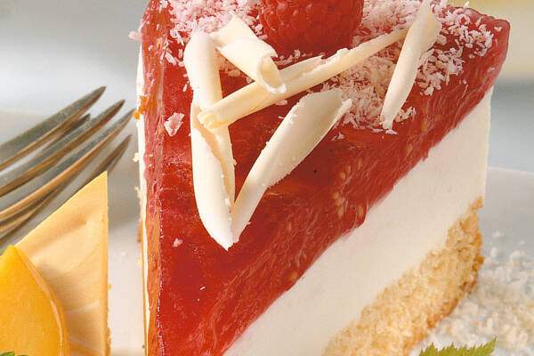 Himbeertorte mit weißer Schokolade Rezept | Küchengötter Himbeertorte mit weißer Schokolade Rezept | Küchengötter