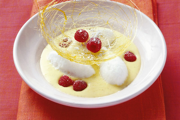 Sahnige Schneeeier mit Vanillesauce Rezept | Küchengötter