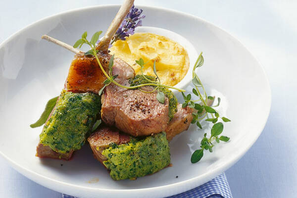 Lammrücken Mit Kräuterkruste — Rezepte Suchen Lammrücken Mit Kräuterkruste — Rezepte Suchen