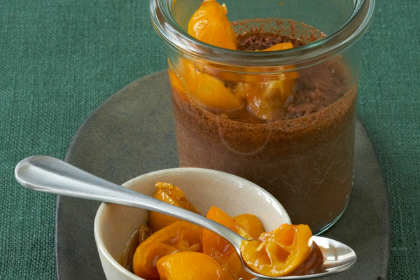 Schokocreme mit Kumquat-Ragout Rezept | Küchengötter Schokocreme mit Kumquat-Ragout Rezept | Küchengötter