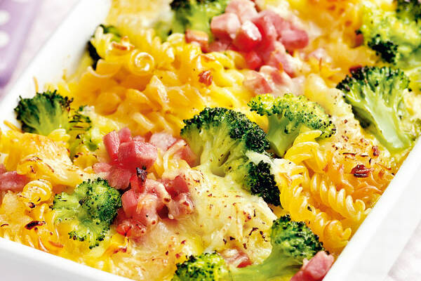 Schinken Brokkoli Nudeln Rezept Kuchengotter Brokkoli Auflauf Mit Sahne