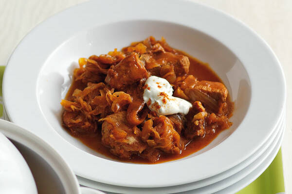 Rotes Sauerkraut-Gulasch Rezept | Küchengötter Rotes Sauerkraut-Gulasch Rezept | Küchengötter