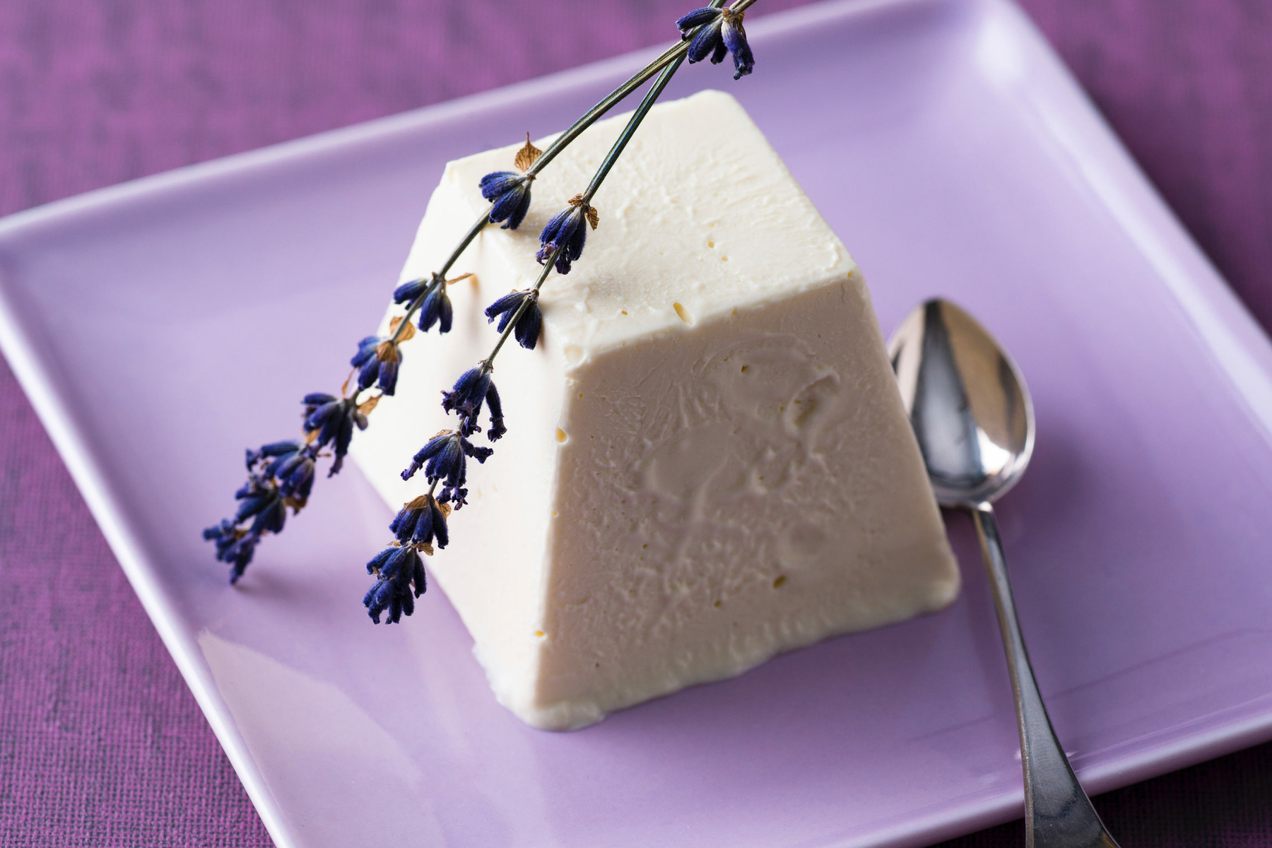 How to Make a Honigparfait mit Lavendel