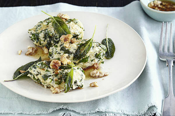 Malfatti mit Salbei-Nuss-Butter Rezept | Küchengötter