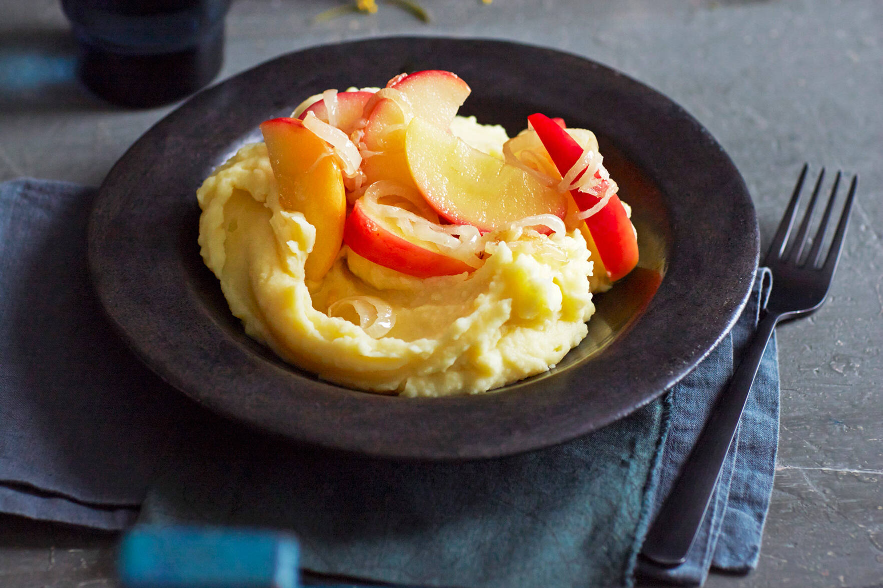 Kartoffelbrei mit Apfelzwiebeln Rezept | Küchengötter Kartoffelbrei mit Apfelzwiebeln Rezept | Küchengötter