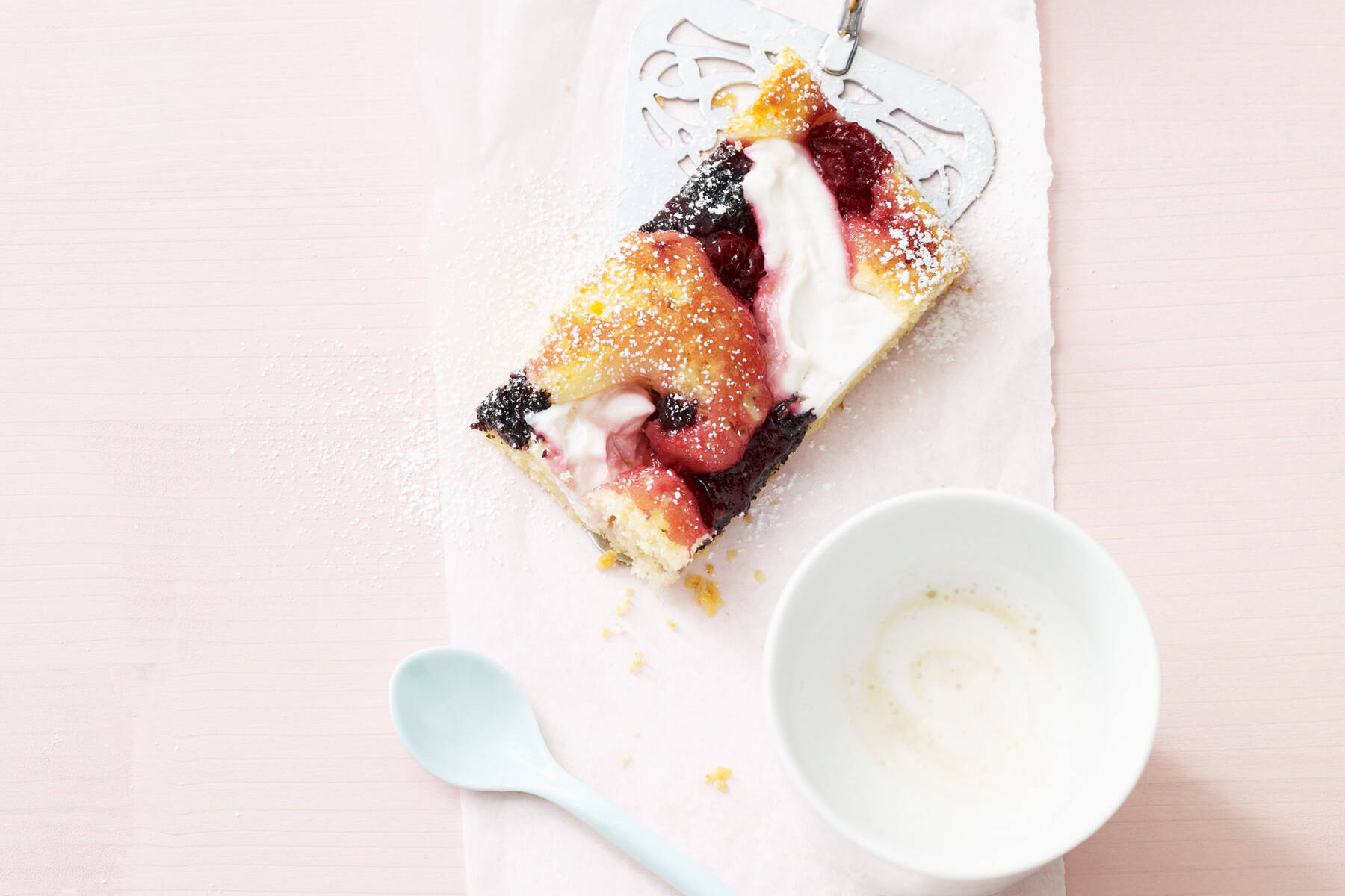 Mohn-Kirsch-Kuchen Rezept | Küchengötter Mohn-Kirsch-Kuchen Rezept | Küchengötter