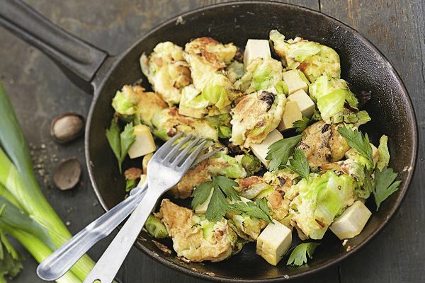 Schneller Spitzkohl-Schmarren Rezept | Küchengötter Schneller Spitzkohl-Schmarren Rezept | Küchengötter