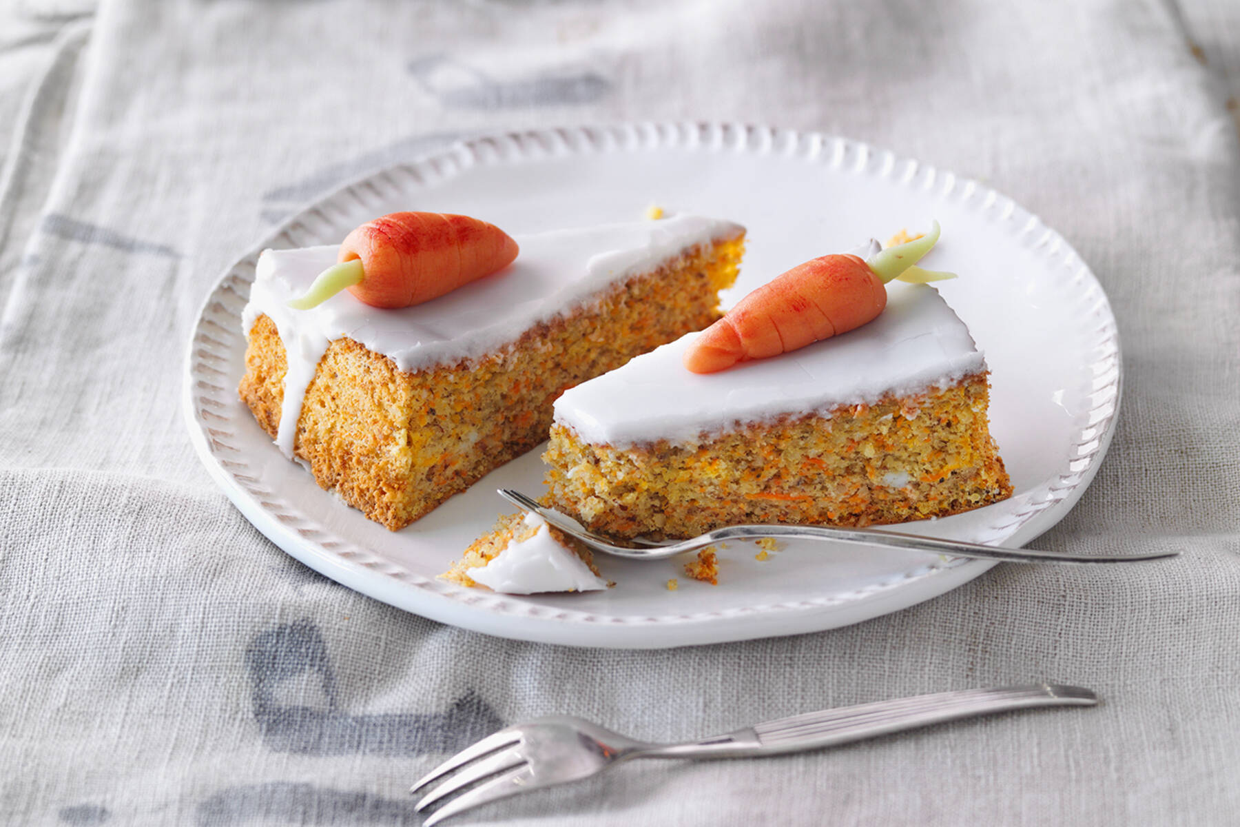 Gefüllte eier fingerfood zu halloween Rüblikuchen Rezept | Küchengötter