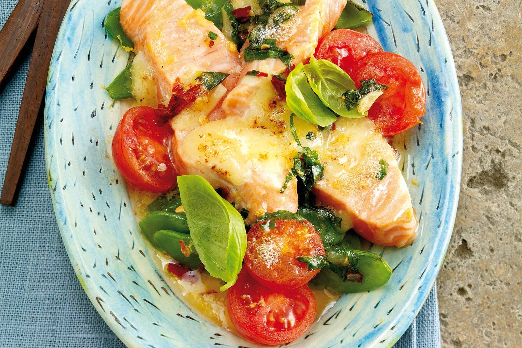 Lachs auf Zuckerschoten