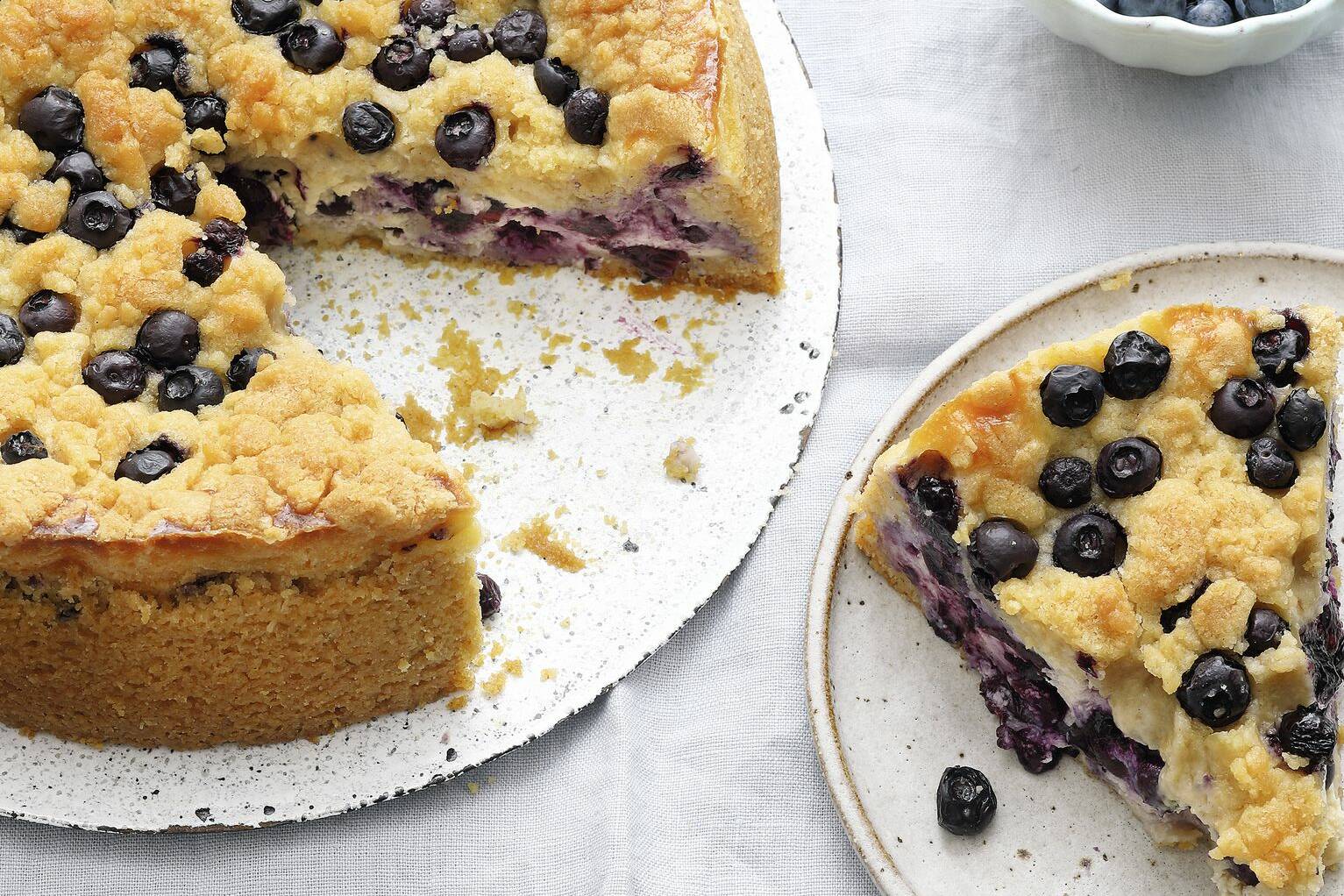 Heidelbeer-Streuselkuchen Rezept | Küchengötter Heidelbeer-Streuselkuchen Rezept | Küchengötter