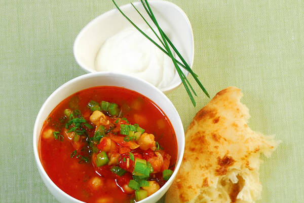 Tomatensuppe mit Kichererbsen Rezept | Küchengötter Tomatensuppe mit Kichererbsen Rezept | Küchengötter