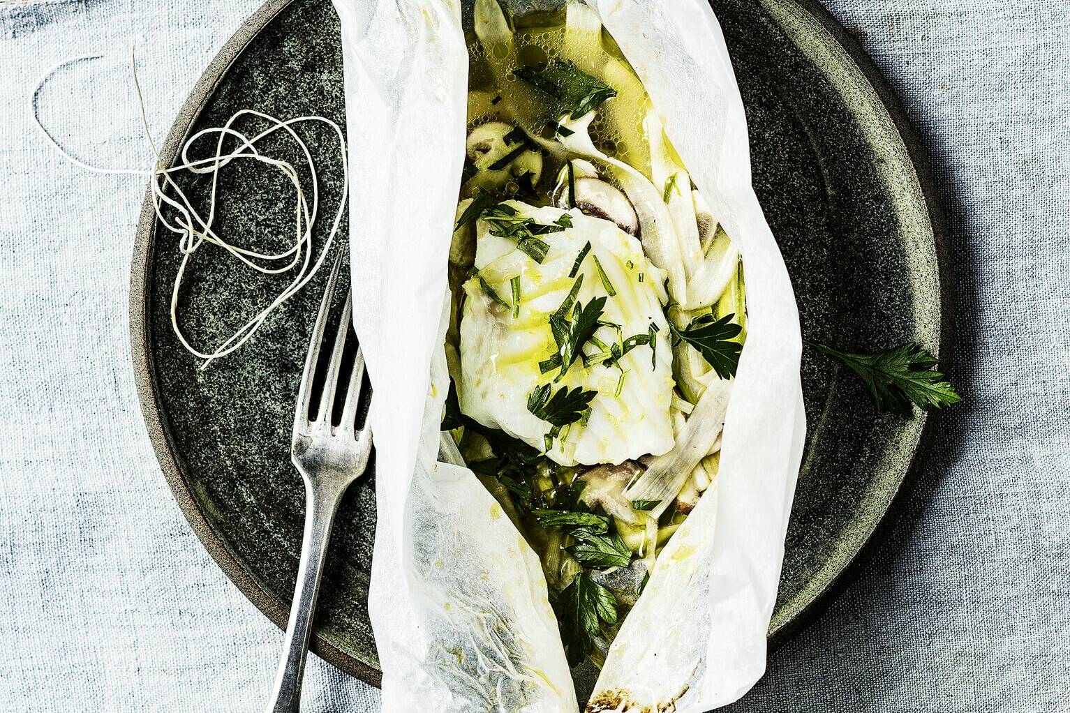 Dorsch im Pergament gegart Rezept | Küchengötter Dorsch im Pergament gegart Rezept | Küchengötter