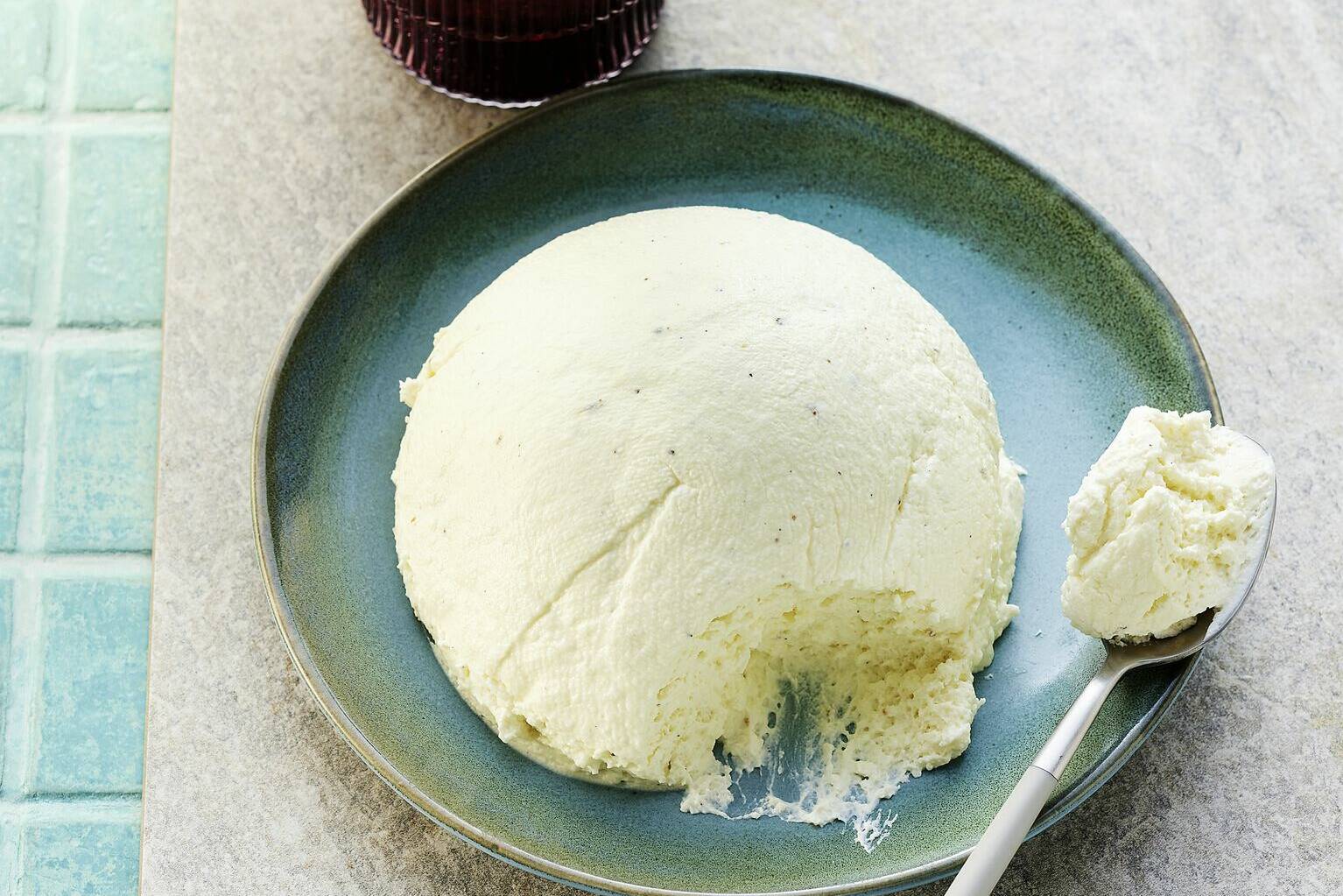 Abtropfjoghurt mit Heidelbeersauce Rezept | Küchengötter Abtropfjoghurt mit Heidelbeersauce Rezept | Küchengötter