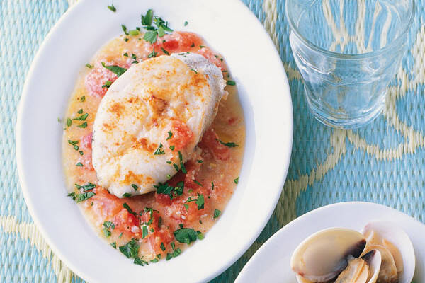 Seehecht auf andalusische Art Rezept | Küchengötter Seehecht auf andalusische Art Rezept | Küchengötter