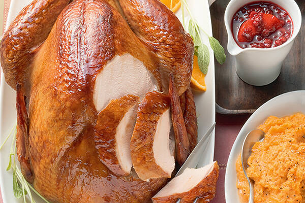 Thanksgiving-Truthahn mit Preiselbeersauce und Süßkartoffelbrei Rezept ... Thanksgiving-Truthahn mit Preiselbeersauce und Süßkartoffelbrei Rezept ...