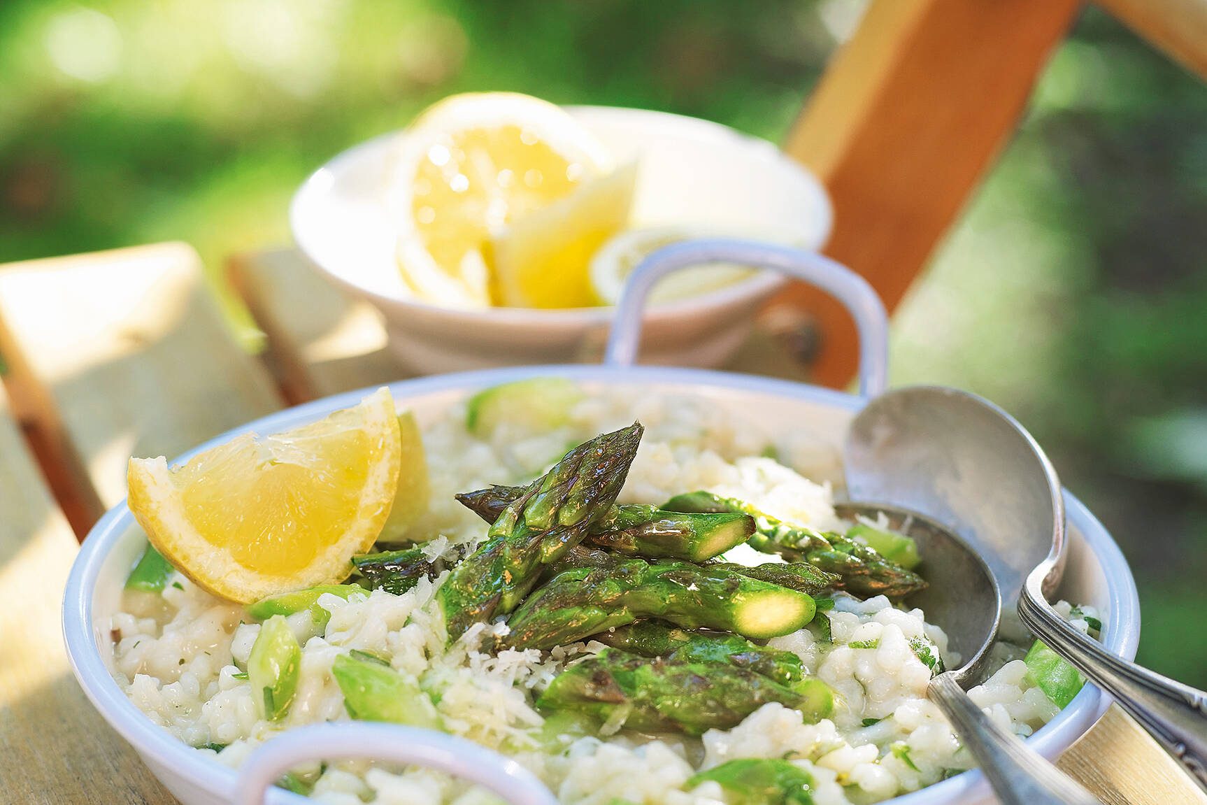 Grüner Spargelrisotto mit Kräutern Rezept | Küchengötter